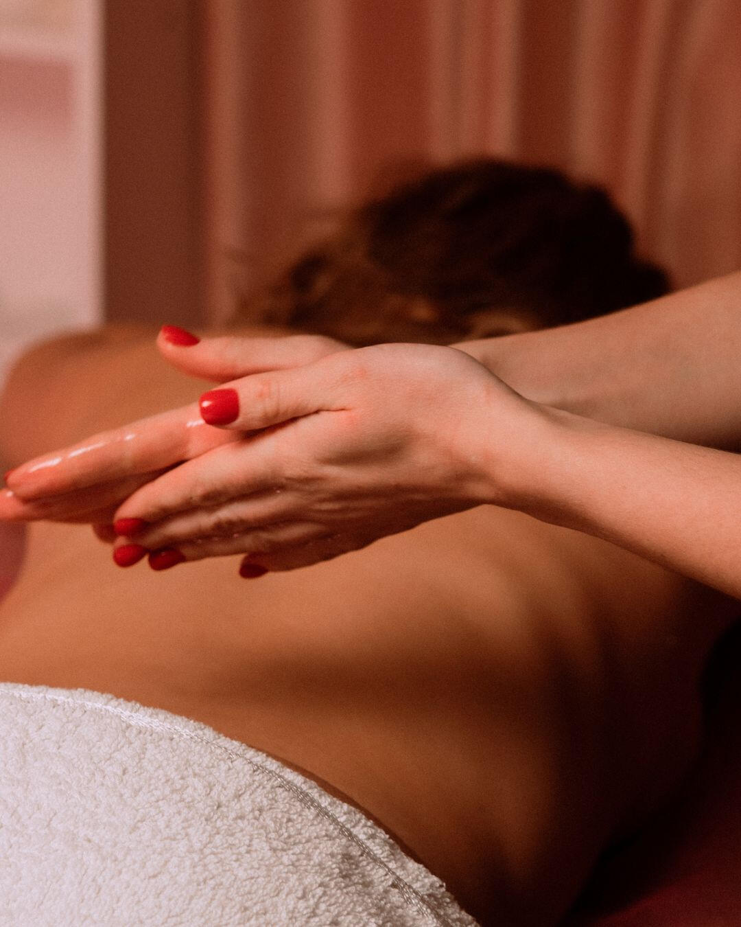 MILK LOTION MASSAGE